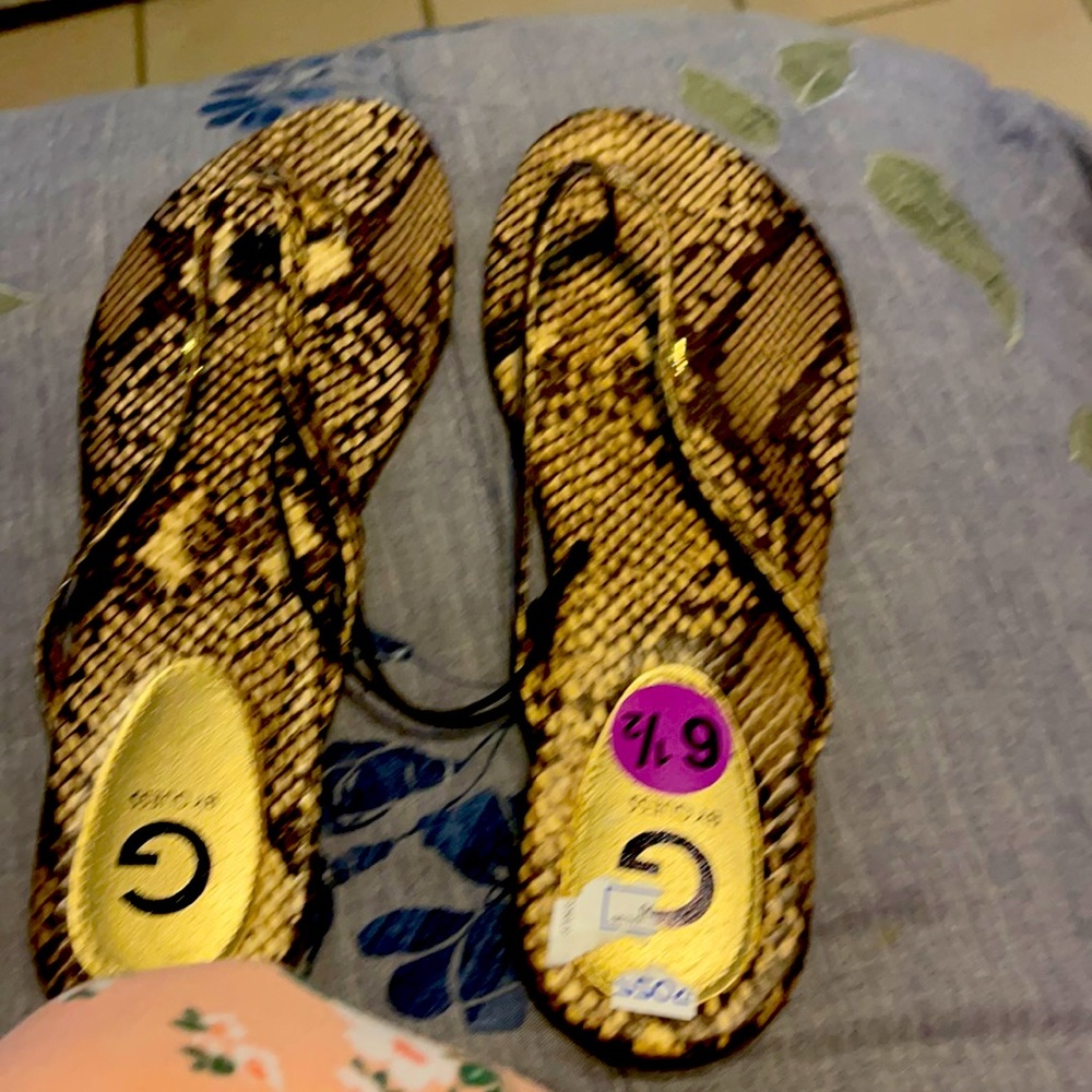 Guess sandals